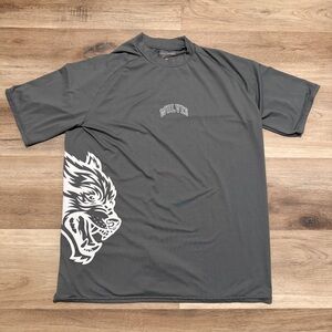 Darc Sport T-Shirt Men's Medium Gray Dry Wolf Soft Stretch Gym BodyBuilding EUC